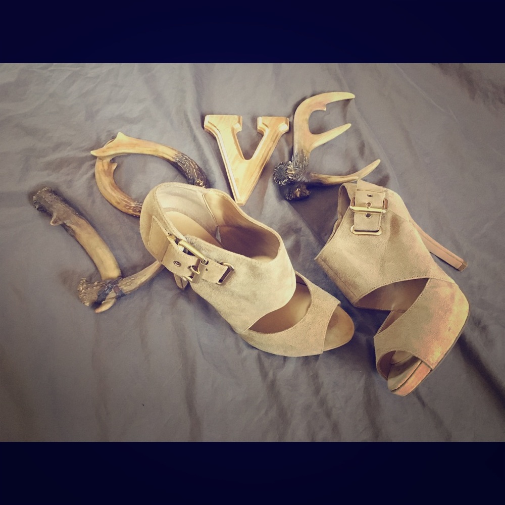 Nine West Nude Natural Suede Booties Gold Buckle